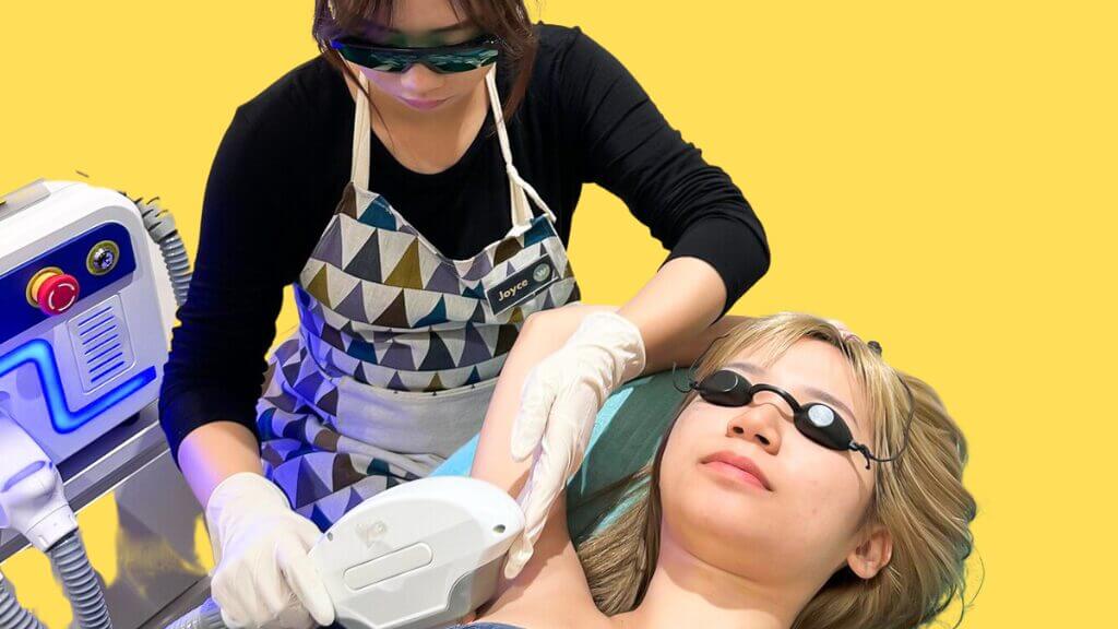 Wellaholic offers a range of aesthetic services, including technology facials, skin boosters, microneedling, permanent hair removal, fat freeze, RF body sculpting, hair regrowth, and teeth whitening. The services are designed to provide safe and effective beauty and aesthetic treatments with a customer-centric approach, focusing on quality experience, excellent customer service, and no hard-selling.